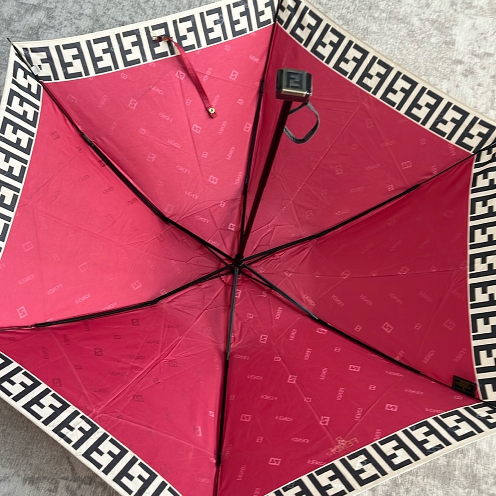 Fendi Monogram Umbrella - Picture 6 of 13
